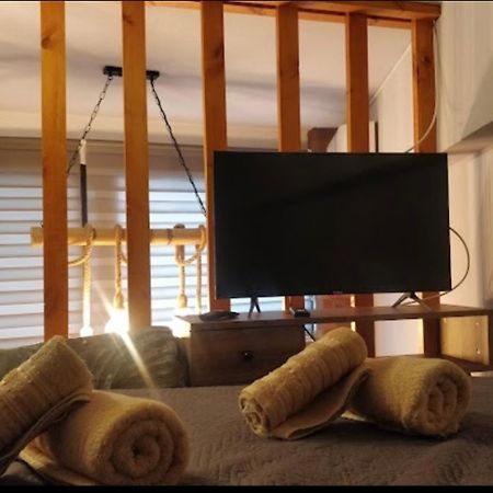Youth Loft In Ano Poli Thessaloníki Eksteriør bilde